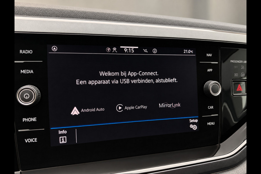 Volkswagen Taigo 1.5 TSI R-Line Business Carplay_Front assit_Led_zeer nette auto