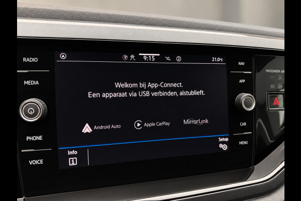 Volkswagen Taigo 1.5 TSI R-Line Business Carplay_Front assit_Led_zeer nette auto