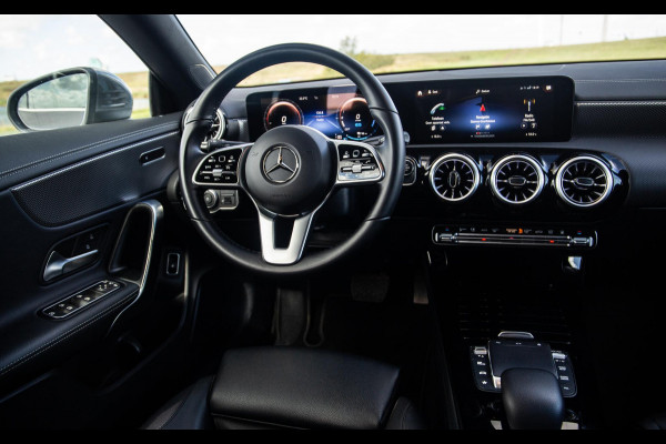 Mercedes-Benz CLA-Klasse Shooting Brake 250e Business Solution (PHEV) CARPLAY / CRUISE CONTROLE / AMBIENT LIGHTING / CAMERA