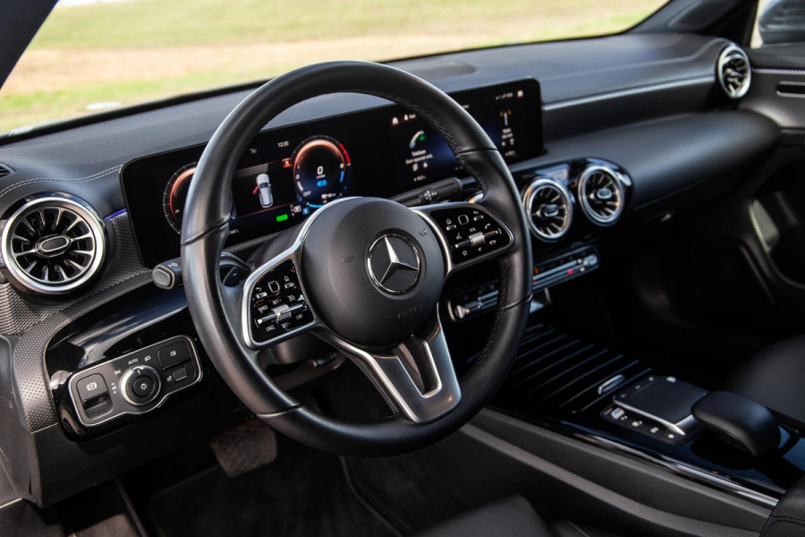 Mercedes-Benz CLA-Klasse Shooting Brake 250e Business Solution (PHEV) CARPLAY / CRUISE CONTROLE / AMBIENT LIGHTING / CAMERA