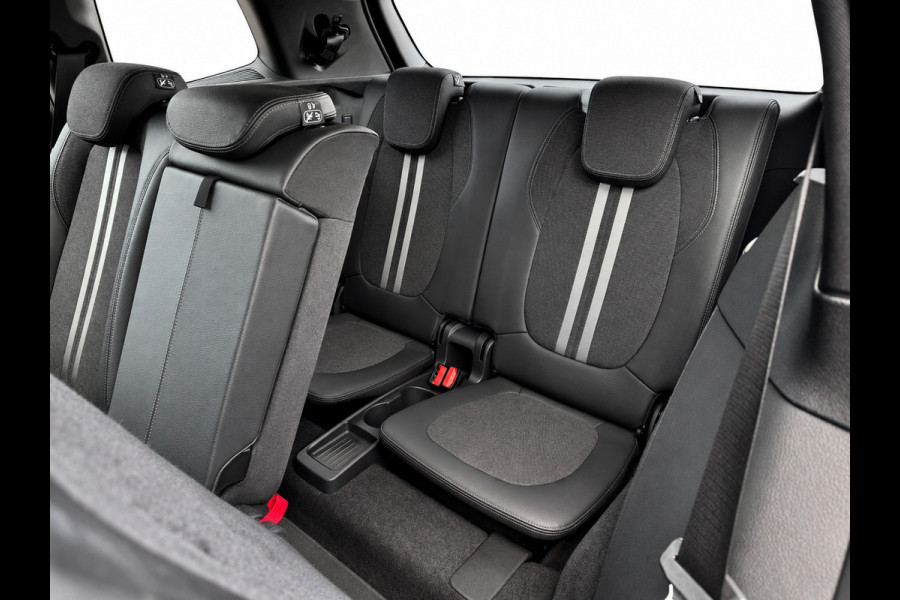 BMW 2 Serie Gran Tourer 218i 7 persoons | M-Sport | LED | Memory | Navi | Stoelverwarming | Elektr. achterklep