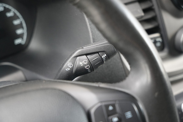 Ford Transit Custom 320 2.0 TDCI L1H1 Trend 170pk - 2x Schuif - Cruise - Camera - Stoelverwarming - Trekhaak - Carplay/Android - Rijklaar