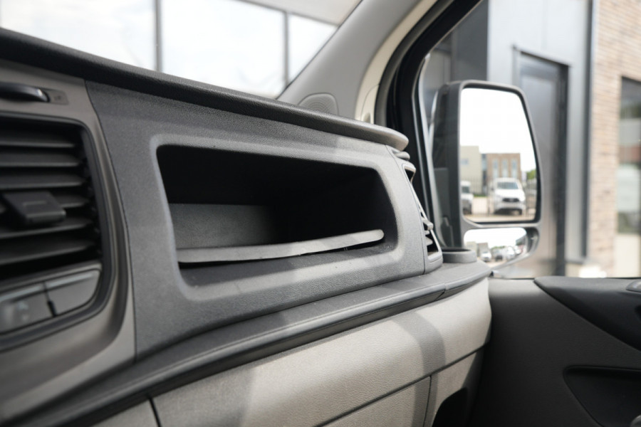 Ford Transit Custom 320 2.0 TDCI L1H1 Trend 170pk - 2x Schuif - Cruise - Camera - Stoelverwarming - Trekhaak - Carplay/Android - Rijklaar