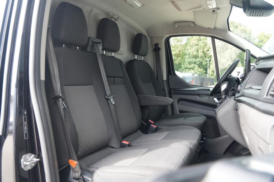 Ford Transit Custom 320 2.0 TDCI L1H1 Trend 170pk - 2x Schuif - Cruise - Camera - Stoelverwarming - Trekhaak - Carplay/Android - Rijklaar
