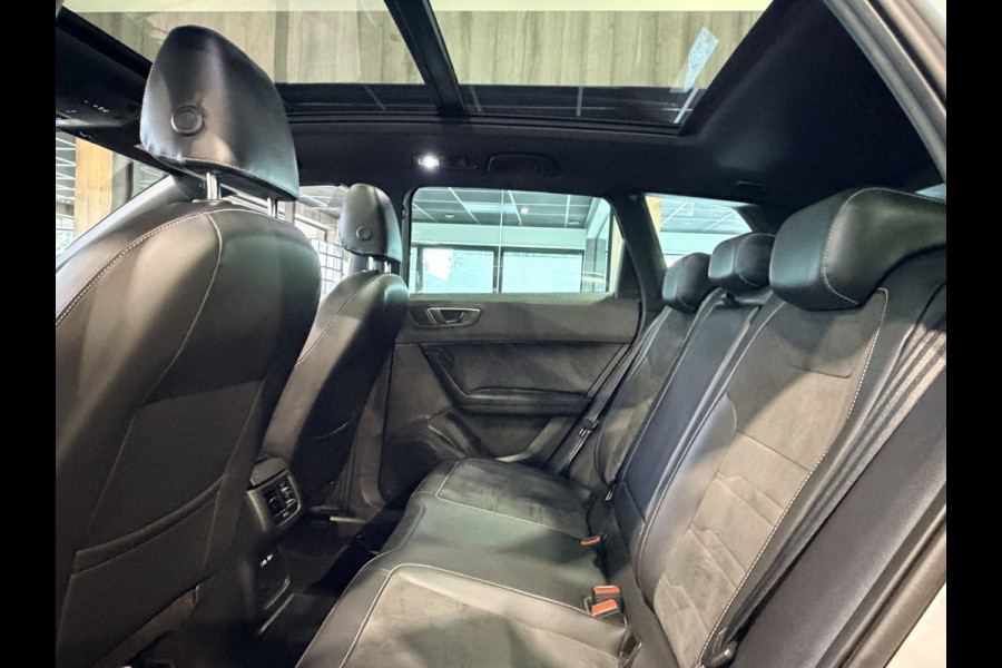 Seat Ateca 1.5 TSI Xperience Business Intense Panorama | 360 Camera | el. Trekhaak | Virtual | Stuur/Stoel verwarming
