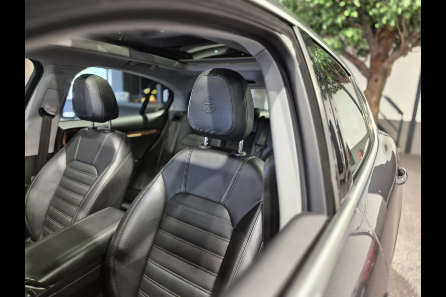 Alfa Romeo Stelvio 2.0 T AWD Veloce Pano | Harman-Kardon | Camera | Leder | Verw. stoelen-stuur | Trekhaak