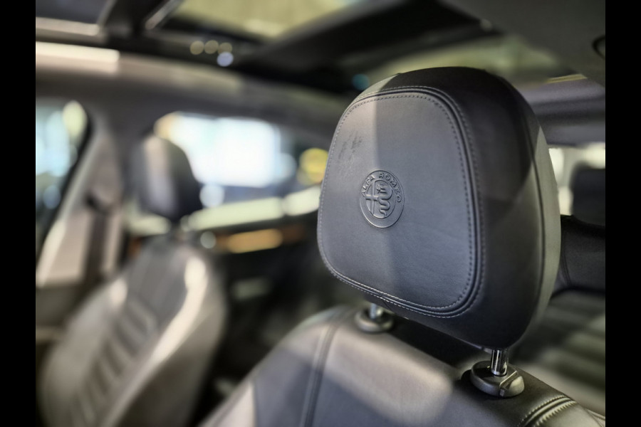 Alfa Romeo Stelvio 2.0 T AWD Veloce Pano | Harman-Kardon | Camera | Leder | Verw. stoelen-stuur | Trekhaak