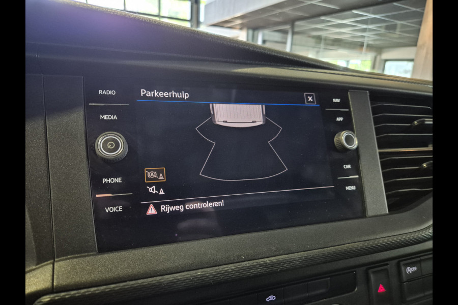 Volkswagen Transporter 2.0 TDI L2H1 3-Zits Navigatie | Sidebars | Cruise