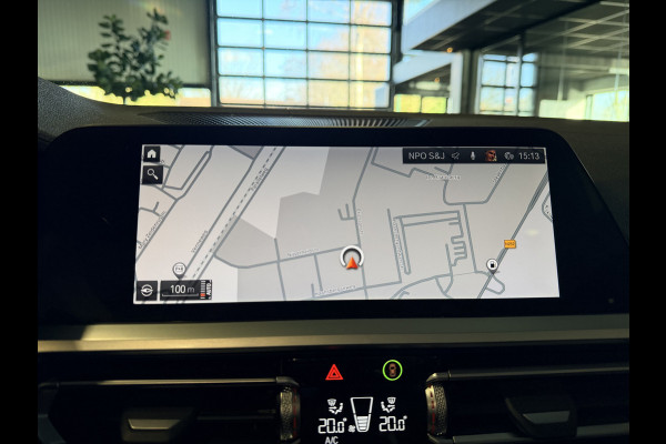 BMW 4 Serie Cabrio 420i High Executive H/K | Camera |Stoel/stuur/nek verwarming | Carplay | Navigatie