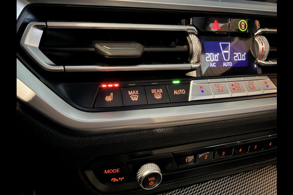 BMW 4 Serie Cabrio 420i High Executive H/K | Camera |Stoel/stuur/nek verwarming | Carplay | Navigatie