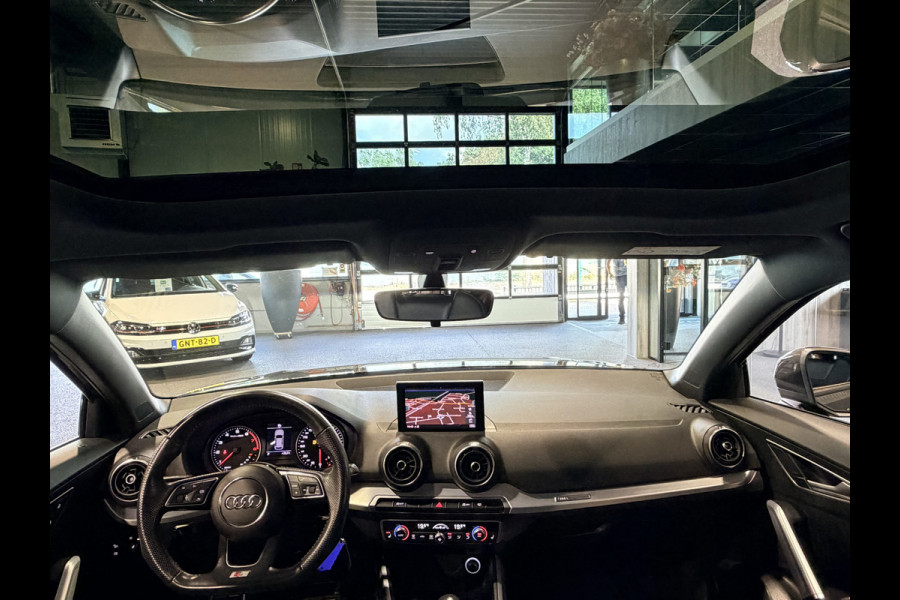 Audi Q2 1.4 TFSI CoD limited S-Line Panorama | Half leder | Navigatie | LED