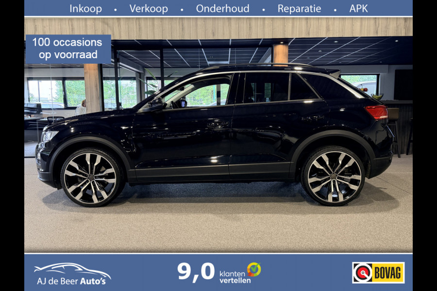 Volkswagen T-Roc 1.5 TSI Sport Stoelverwarming | Lane assist | Trekhaak | Navigatie