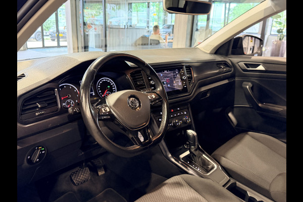 Volkswagen T-Roc 1.5 TSI Sport Stoelverwarming | Lane assist | Trekhaak | Navigatie