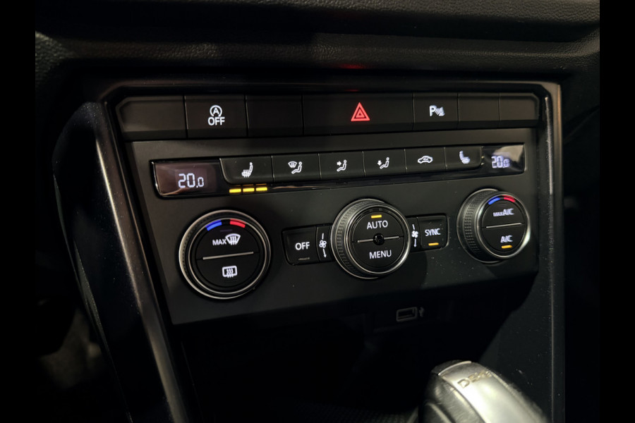 Volkswagen T-Roc 1.5 TSI Sport Stoelverwarming | Lane assist | Trekhaak | Navigatie