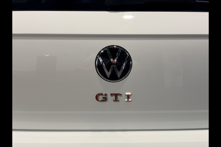 Volkswagen Polo 2.0 TSI GTI 200 PK | DSG | Virtual | Camera | Stoelverwarming