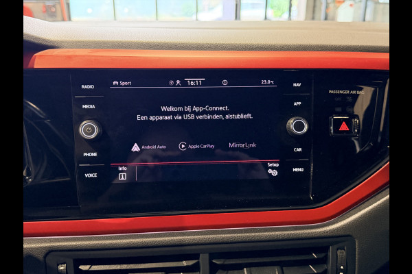 Volkswagen Polo 2.0 TSI GTI 200 PK | DSG | Virtual | Camera | Stoelverwarming