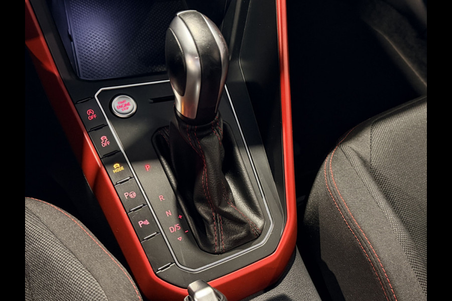 Volkswagen Polo 2.0 TSI GTI 200 PK | DSG | Virtual | Camera | Stoelverwarming