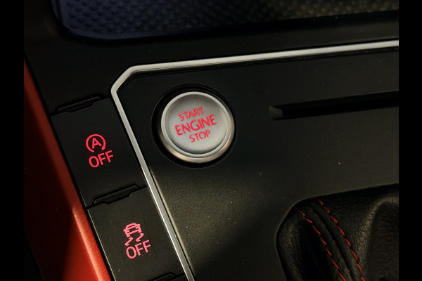 Volkswagen Polo 2.0 TSI GTI 200 PK | DSG | Virtual | Camera | Stoelverwarming