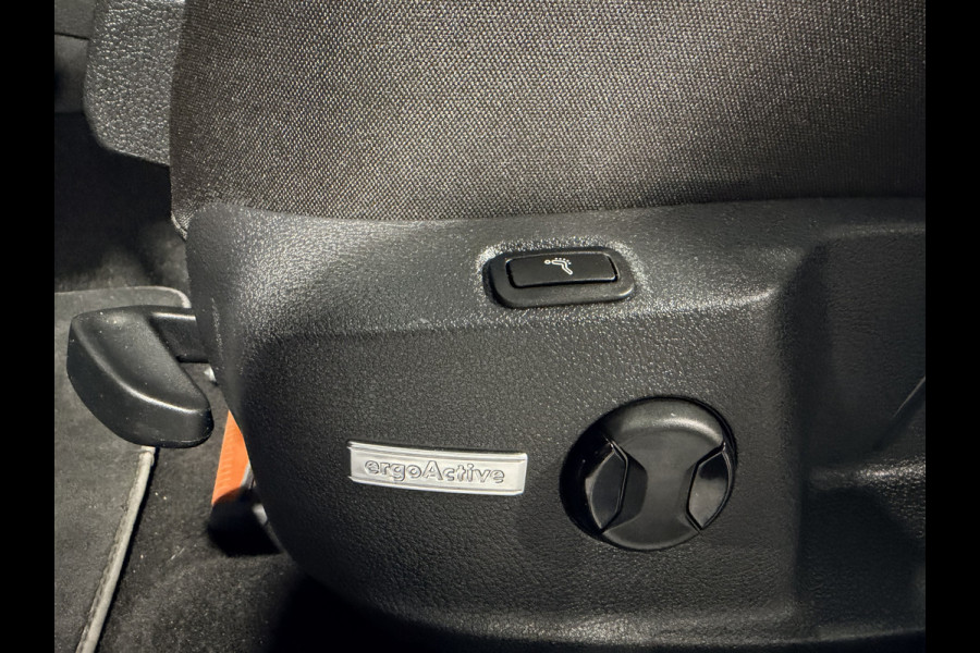 Volkswagen Golf Variant 1.0 TSI Highline Virtual | Navigatie | Stoelverwarming | Massage stoelen | Carplay/Android | Cruise control