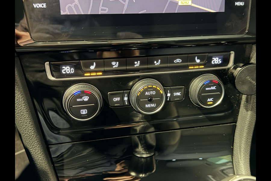 Volkswagen Golf Variant 1.0 TSI Highline Virtual | Navigatie | Stoelverwarming | Massage stoelen | Carplay/Android | Cruise control