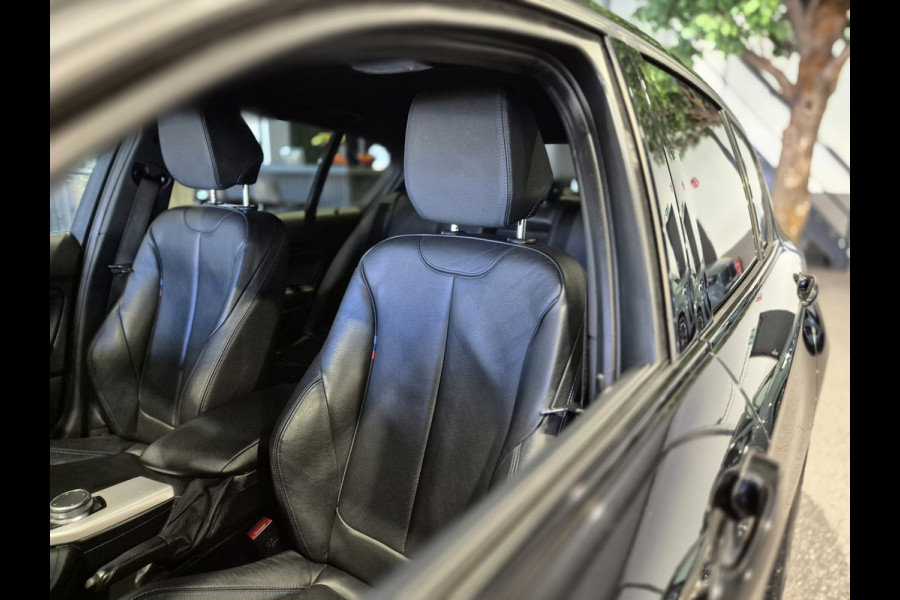 BMW 1-serie M-Sport Shadow Edition Camera | Leder | Stoelverwarming | Zwarte hemel | CarPlay | Cruise