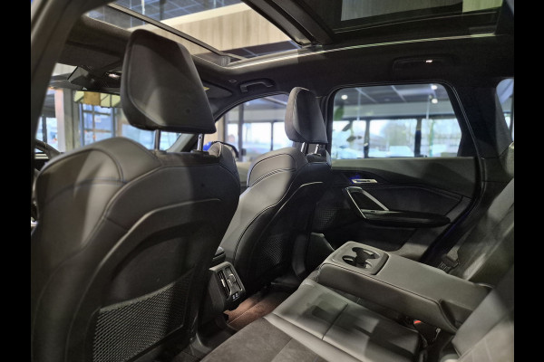 BMW X1 xDrive25e High Executive M-Sport | Panorama | HUD | 360 Camera | Stoelverwarming | Carplay/Android