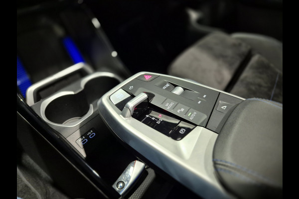 BMW X1 xDrive25e High Executive M-Sport | Panorama | HUD | 360 Camera | Stoelverwarming | Carplay/Android