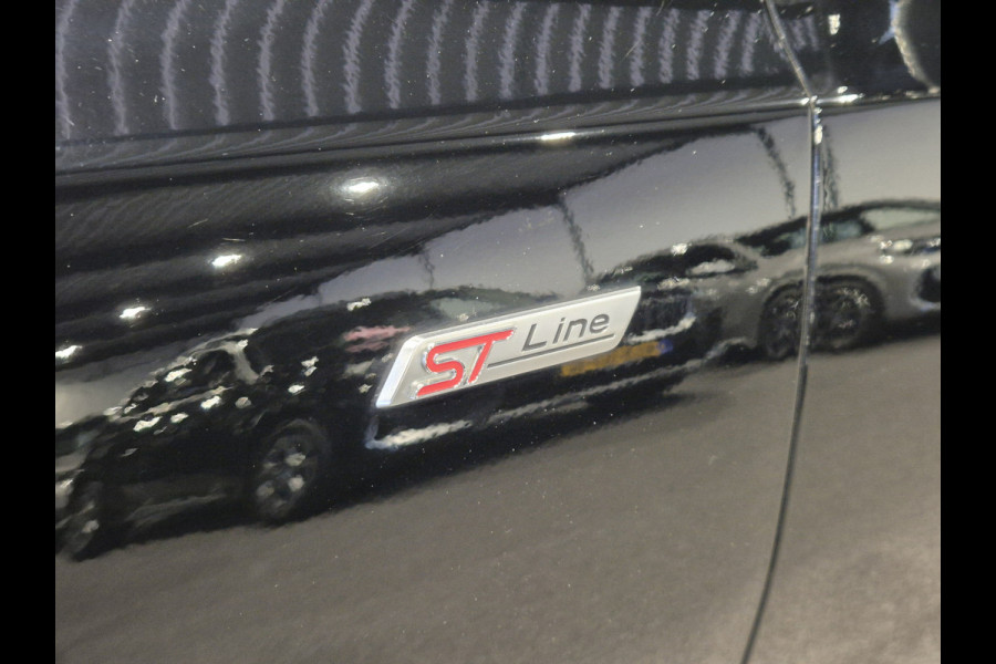 Ford FOCUS Wagon 1.0 EcoBoost Titanium Business Navigatie | LED | Camera | Carplay | Clima