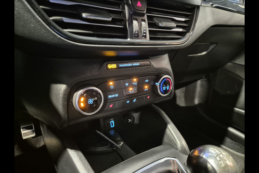 Ford FOCUS Wagon 1.0 EcoBoost Titanium Business Navigatie | LED | Camera | Carplay | Clima