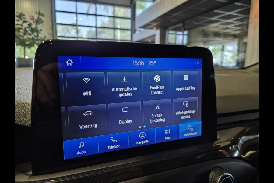 Ford FOCUS Wagon 1.0 EcoBoost Titanium Business Navigatie | LED | Camera | Carplay | Clima