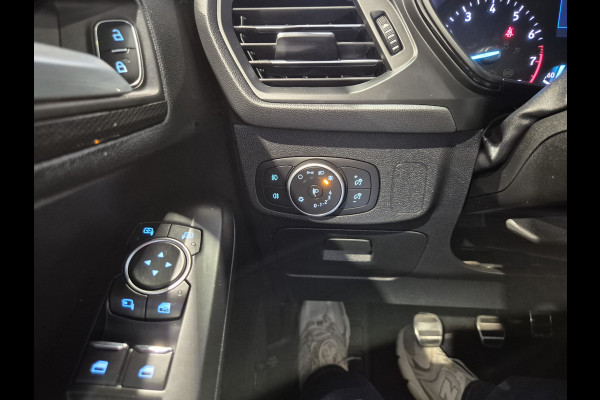 Ford FOCUS Wagon 1.0 EcoBoost Titanium Business Navigatie | LED | Camera | Carplay | Clima