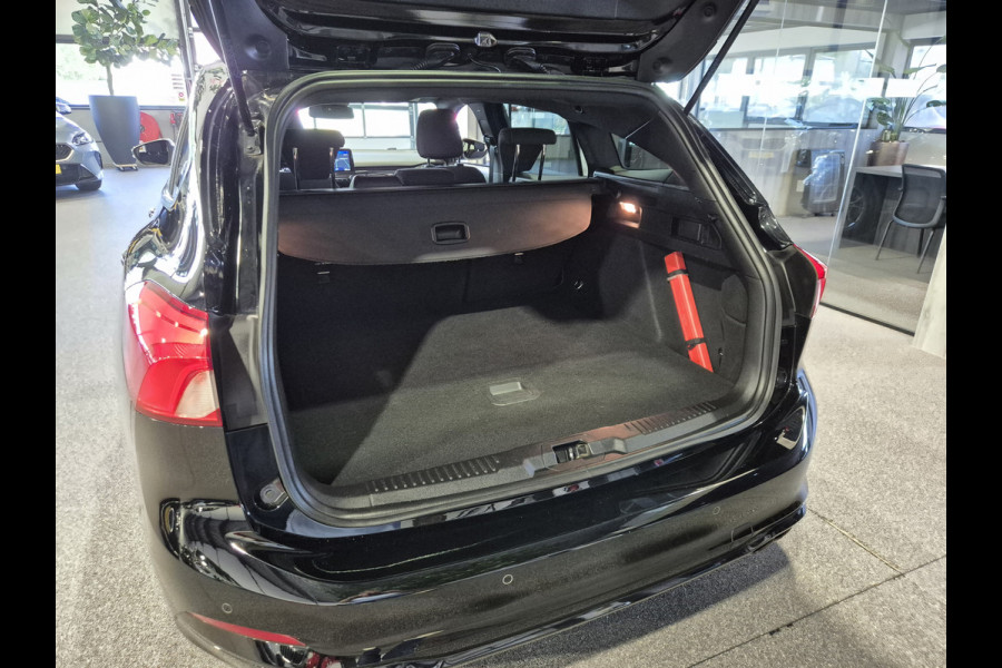 Ford FOCUS Wagon 1.0 EcoBoost Titanium Business Navigatie | LED | Camera | Carplay | Clima