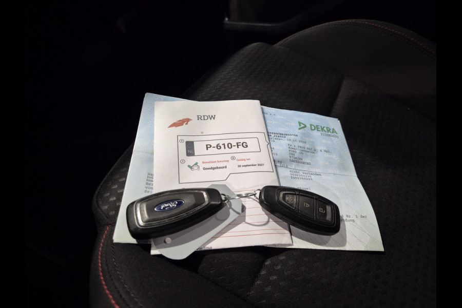 Ford FOCUS Wagon 1.0 EcoBoost Titanium Business Navigatie | LED | Camera | Carplay | Clima