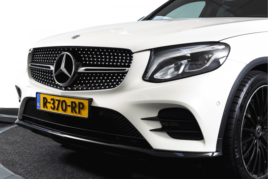 Mercedes-Benz GLC Coupé 250 4MATIC 211 PK Premium AMG Line | S/K-Panodak | Cruise | Stoelverw. | PDC | Camera | App. Connect | ECC | LM 21" |