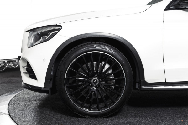 Mercedes-Benz GLC Coupé 250 4MATIC 211 PK Premium AMG Line | S/K-Panodak | Cruise | Stoelverw. | PDC | Camera | App. Connect | ECC | LM 21" |