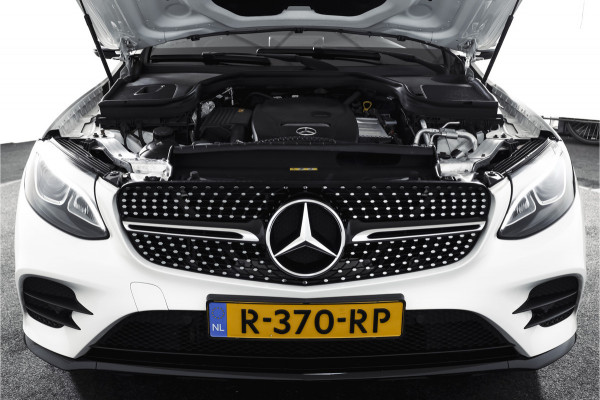 Mercedes-Benz GLC Coupé 250 4MATIC 211 PK Premium AMG Line | S/K-Panodak | Cruise | Stoelverw. | PDC | Camera | App. Connect | ECC | LM 21" |