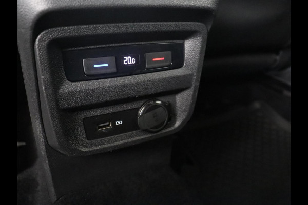 Volkswagen Tiguan Allspace 1.5 TSI Highline Business R | Leder | Trekhaak | Virtual dashboard | Adaptive cruise | Camera | Park assist | Carplay | Climate control | Stoelverwarming | Full LED |