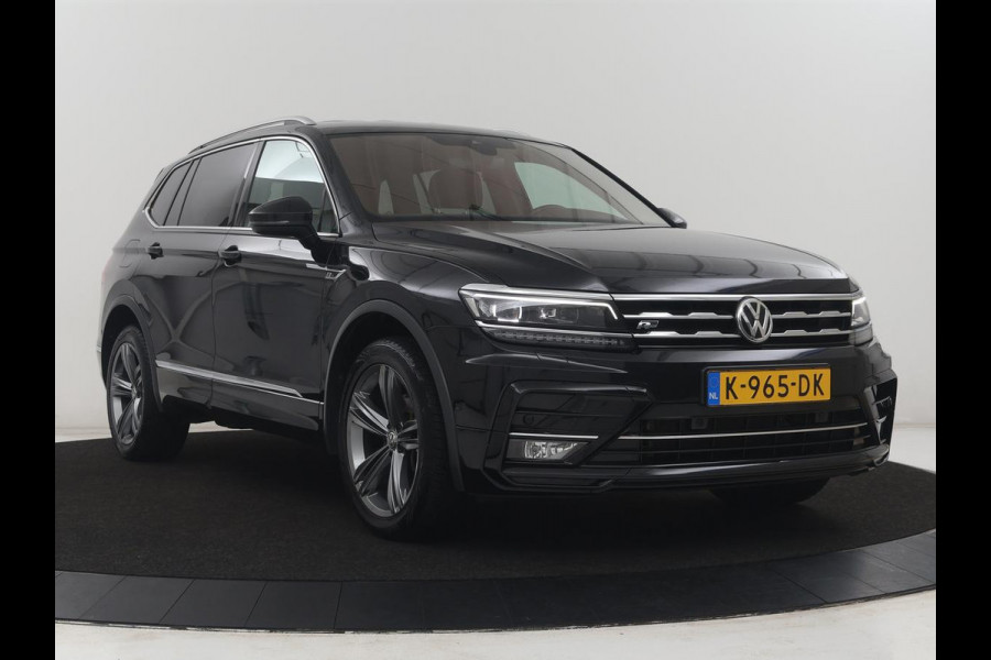 Volkswagen Tiguan Allspace 1.5 TSI Highline Business R | Leder | Trekhaak | Virtual dashboard | Adaptive cruise | Camera | Park assist | Carplay | Climate control | Stoelverwarming | Full LED |