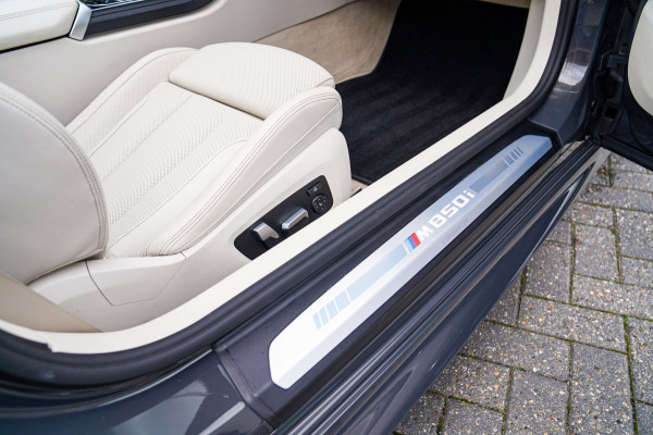 BMW 8 Serie M850i xDrive High Executive | Head Up Display | Bowers & Wilkins | 360 Camera | Laser | Stoelverkoeling