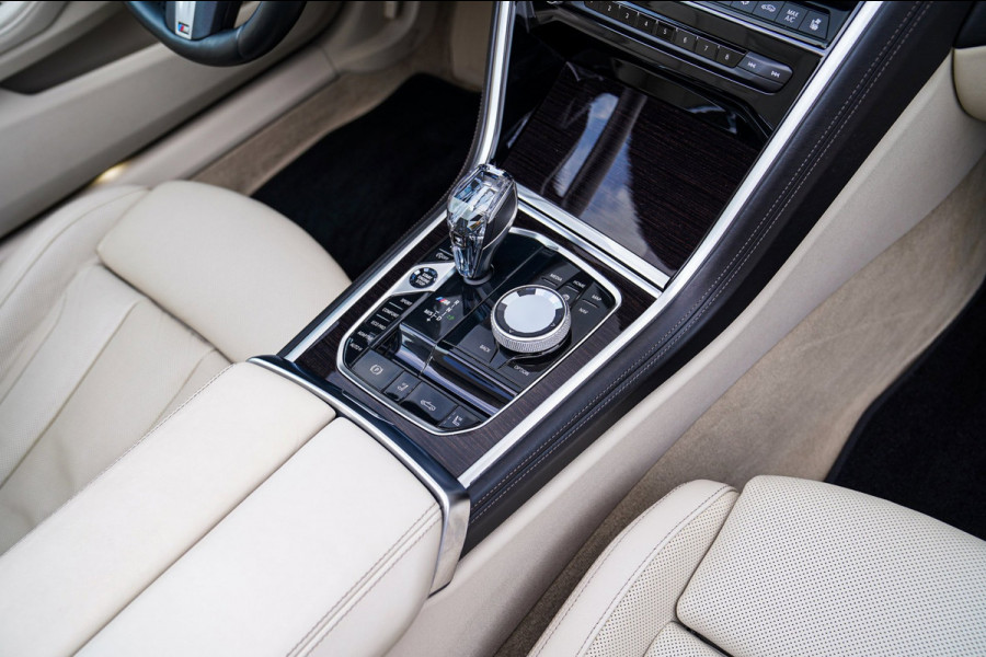 BMW 8 Serie M850i xDrive High Executive | Head Up Display | Bowers & Wilkins | 360 Camera | Laser | Stoelverkoeling