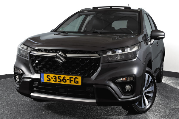 Suzuki S-Cross 1.5 Hybrid Style Orig. NL | S/K-Panodak | Adapt. Cruise | Stoelverw. | 360 Camera | PDC | NAV+App. Connect | Afn. Trekhaak | ECC | LM 17" |
