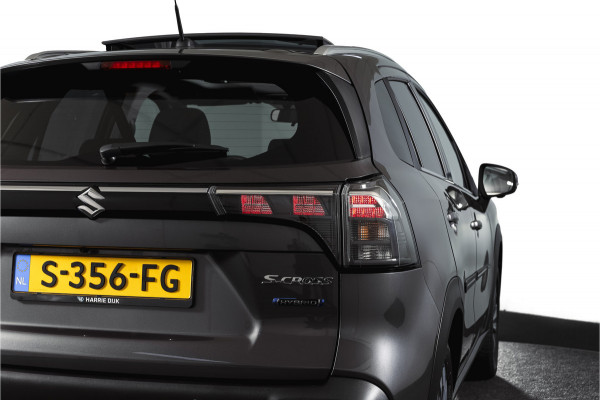 Suzuki S-Cross 1.5 Hybrid Style Orig. NL | S/K-Panodak | Adapt. Cruise | Stoelverw. | 360 Camera | PDC | NAV+App. Connect | Afn. Trekhaak | ECC | LM 17" |