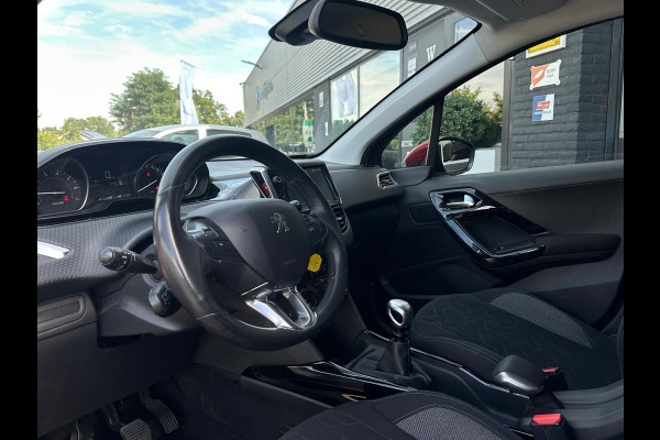 Peugeot 2008 1.2 Signature, Airco, Bluetooth, Cruise, Carplay, Navi, PDC, NAP, APK