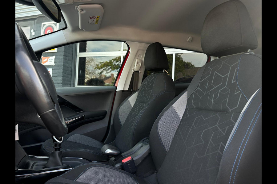 Peugeot 2008 1.2 Signature, Airco, Bluetooth, Cruise, Carplay, Navi, PDC, NAP, APK