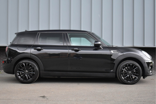 MINI Clubman 1.5 One Aut. | Xenon/LED | Stoelverwarming | Keyless | Navi | DAB | Black Pack
