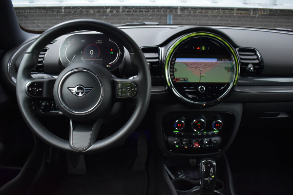 MINI Clubman 1.5 One Aut. | Xenon/LED | Stoelverwarming | Keyless | Navi | DAB | Black Pack