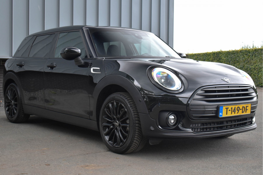 MINI Clubman 1.5 One Aut. | Xenon/LED | Stoelverwarming | Keyless | Navi | DAB | Black Pack