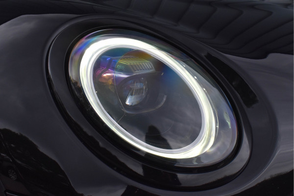 MINI Clubman 1.5 One Aut. | Xenon/LED | Stoelverwarming | Keyless | Navi | DAB | Black Pack