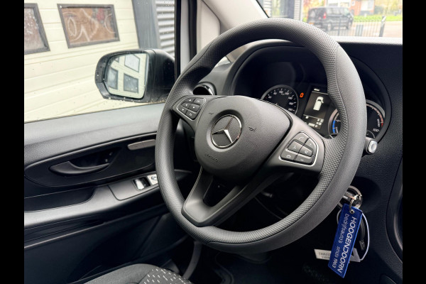 Mercedes-Benz eVito 112 66 kWh SoH 97,6 % AC + DC Snelladen L2 Lang - LM - Camera - 3 Zits - Betimmerd