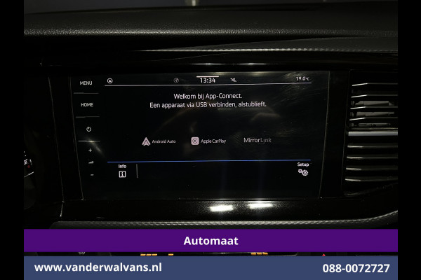 Volkswagen Transporter 2.0 TDI 200pk Automaat L2H1 Bulli inrichting Euro6 Airco | Camera | 2500kg Trekhaak | Imperiaal | Apple Carplay | LED Adaptieve Cruisecontrol, Android Auto LM Velgen, Lederen bekleding, Stoelverwarming, Parkeersensoren